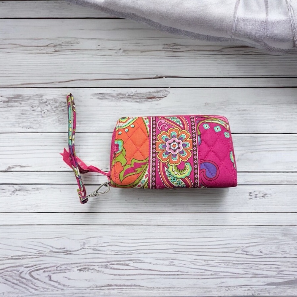 Vera Bradley Floral Quilted Wristlet Wallet Pink - Picture 2 of 6
